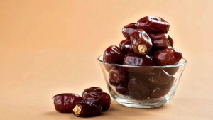 Figs vs. Dates: Unlocking the Best Dried Fruit for Weight Loss and Blood Sugar Management