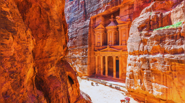 The iconic Treasury building carved into the cliffs of Petra
