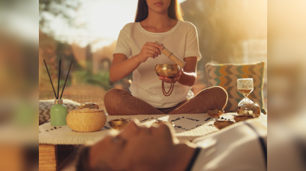 Relaxing with music for sound healing