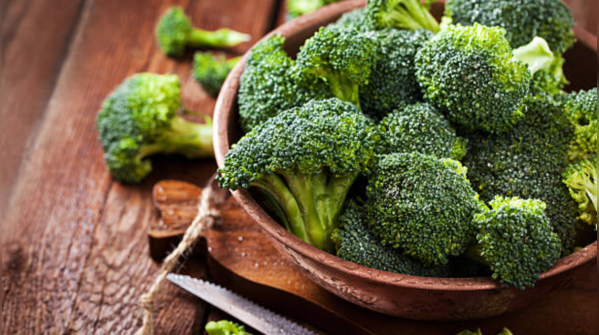 5 Foods to Naturally Regulate Blood Sugar: From Okra to Oatmeal