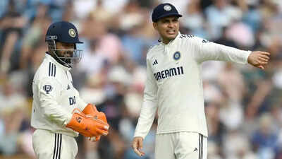 Shubman Gill and Rishabh Pant during a match