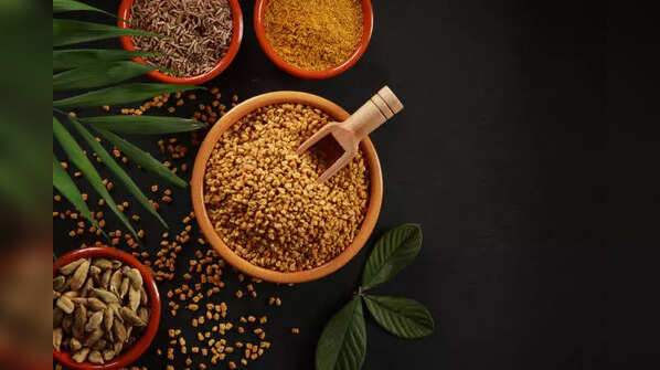 Fenugreek powder for hair growth