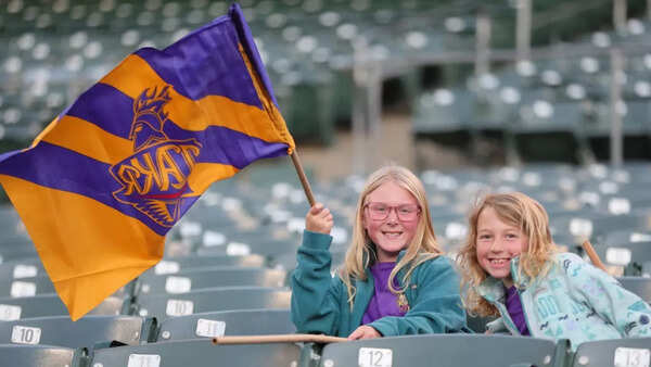 LAKR fans cheer at MLC match
